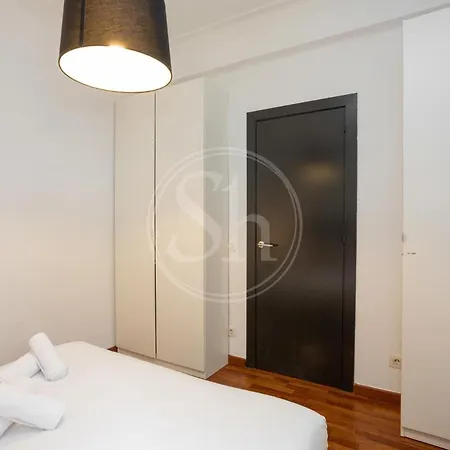 Cosy Nearly Sagrada Familia Vi 巴塞罗那